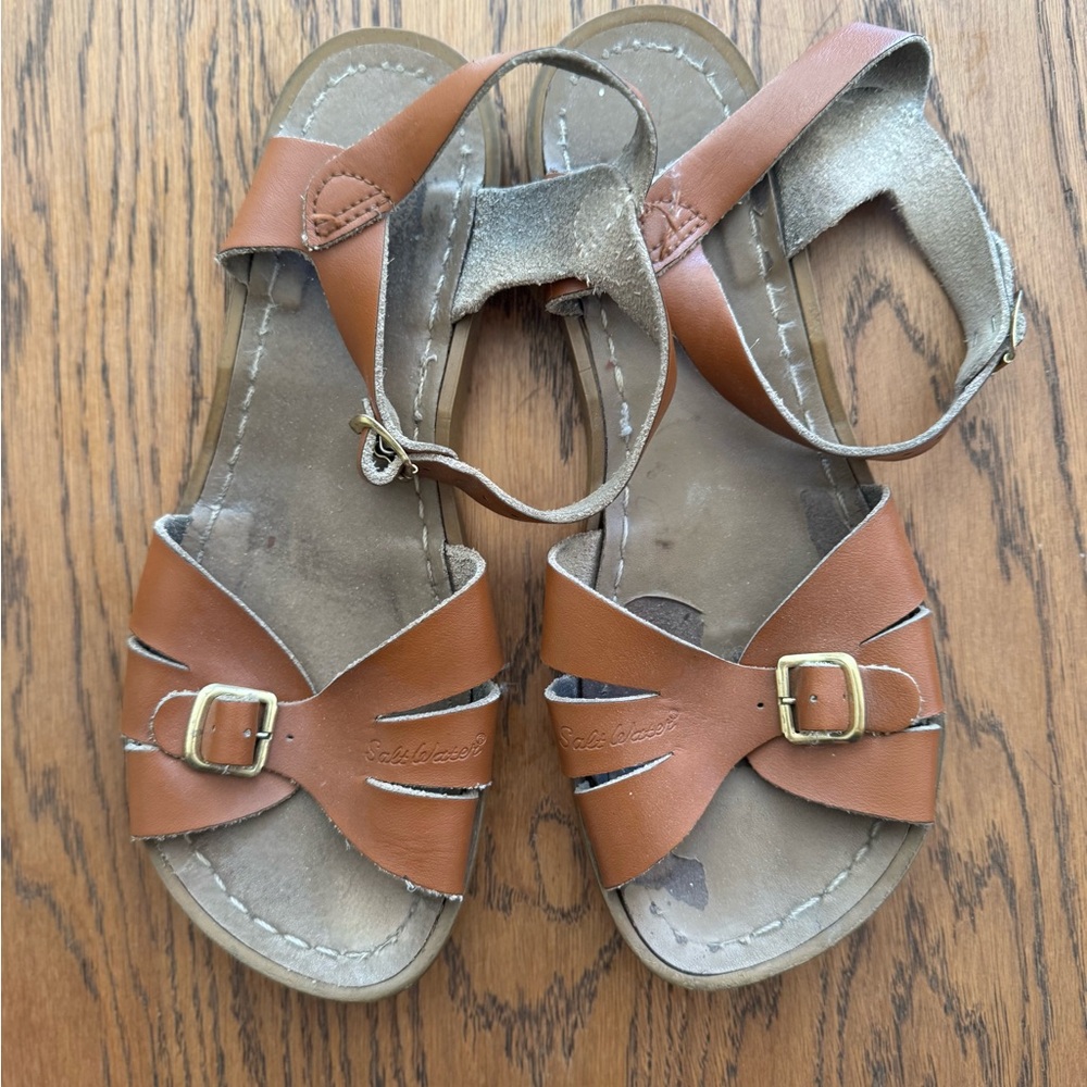 Salt-Water Brown Leather Sandals with Adjustable‎ Buckle